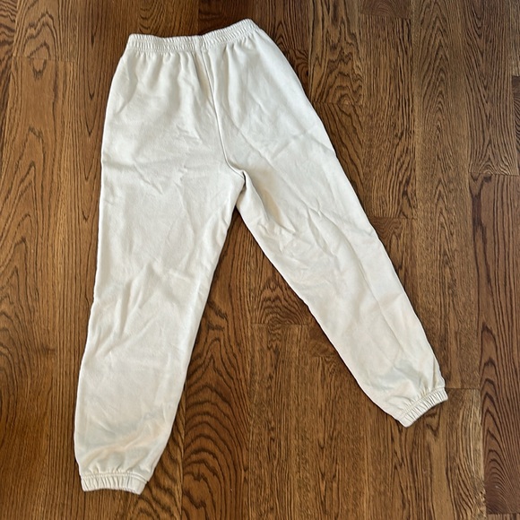 cream color gap teen fleece joggers - Picture 3 of 3
